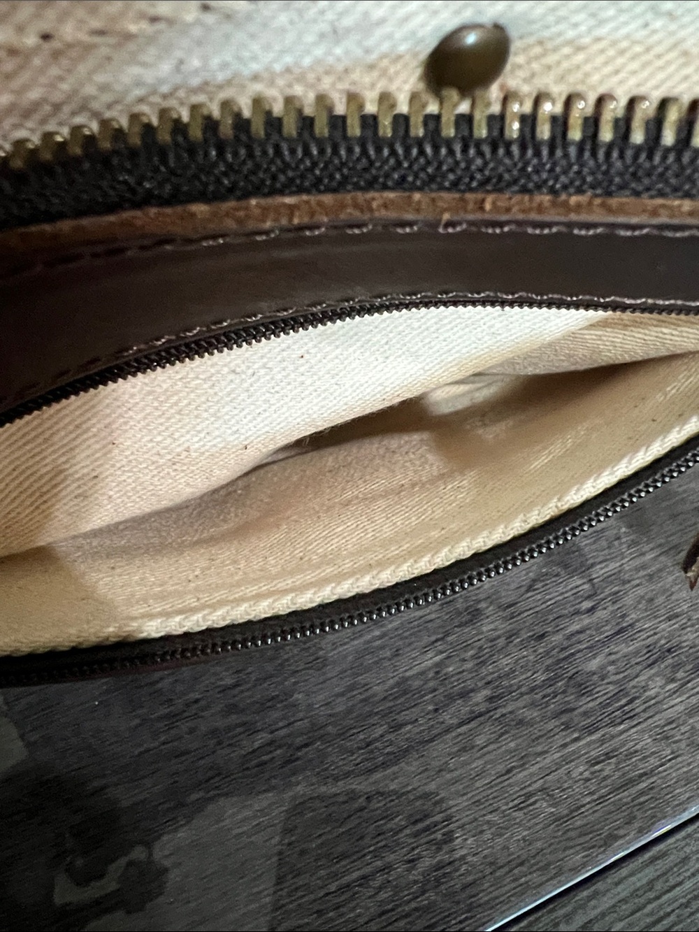 Nena & Co Leather & Wool  Southwestern Pattern Crossbody - Picture 12 of 16